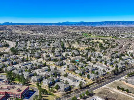 JLL Arranges $333.3M Bridge Refinancing for Palomino Park Multifamily Portfolio in Highlands Ranch