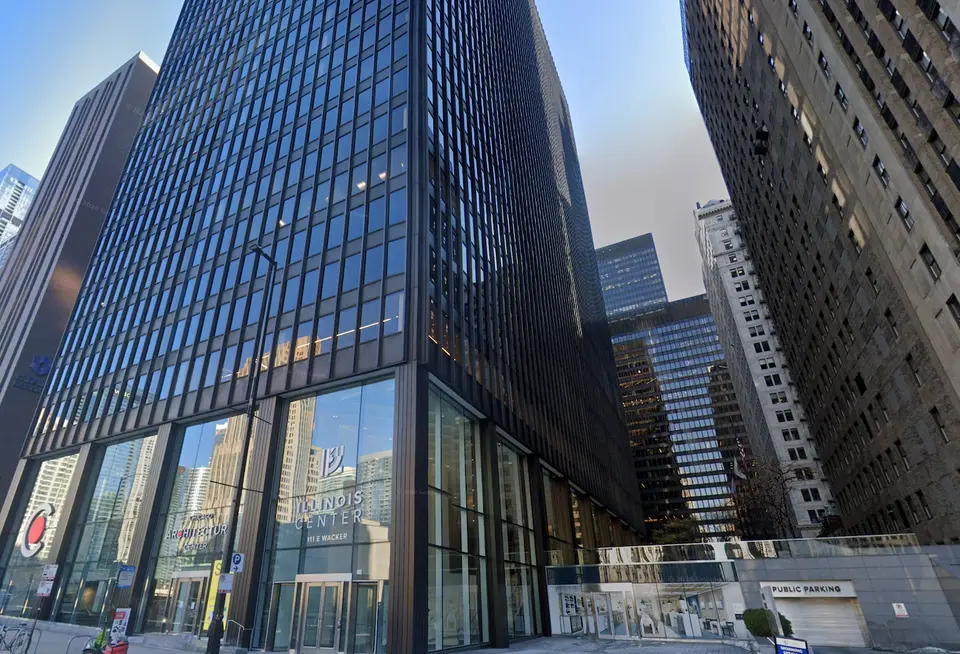 Chicago's Illinois Center Office Complex Faces November Foreclosure Auction